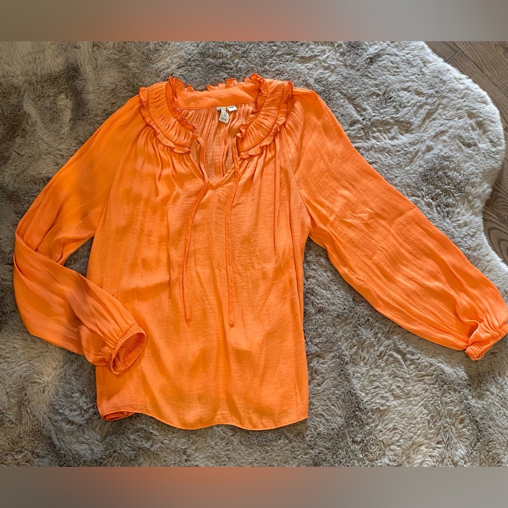 Casual top with ties at neckline can be worn as you like Size M tangerine colour